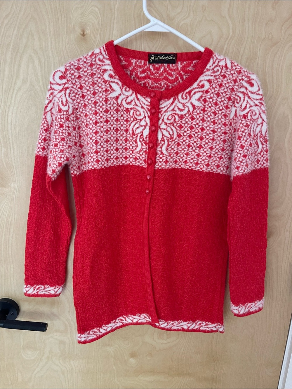 Red Patterned Wool-Blend Crewneck Cardigan - Classic Knit